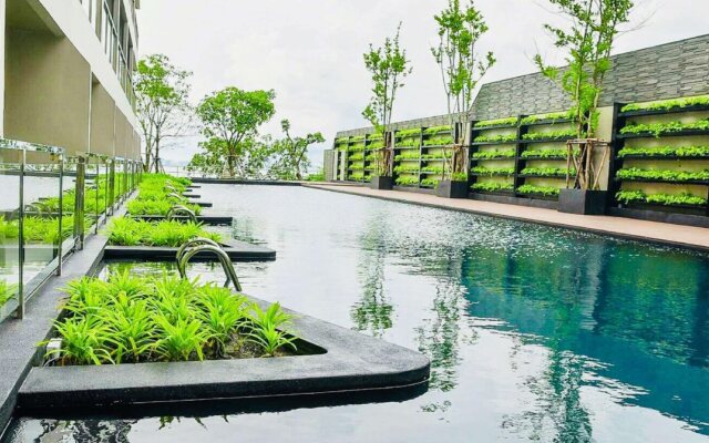 Golden Tulip Pattaya Beach Resort