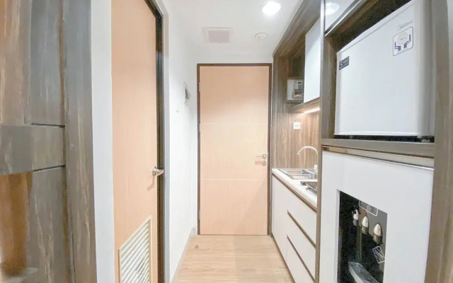 Comfortable and Homey Studio at The Alton Apartment