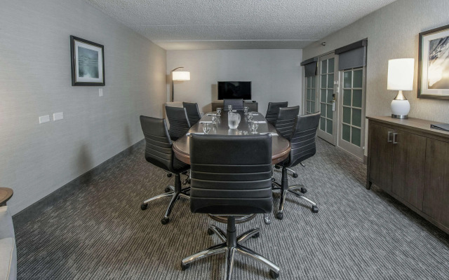 Embassy Suites by Hilton Chicago Schaumburg Woodfield