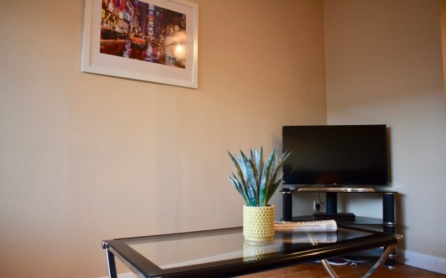 Newly Refurbished 2 Bedroom Apartment in Temple Bar