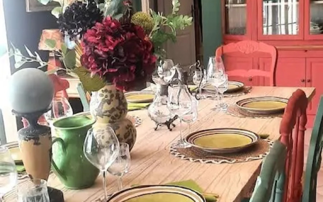 Large Air-conditioned Villa in Arles