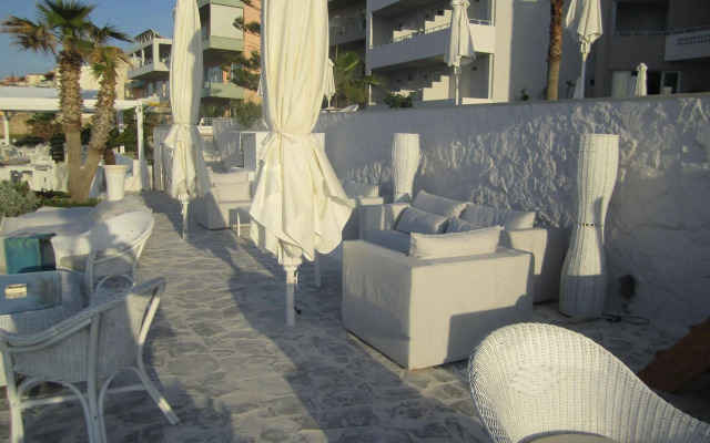 Petradi Beach Lounge Hotel