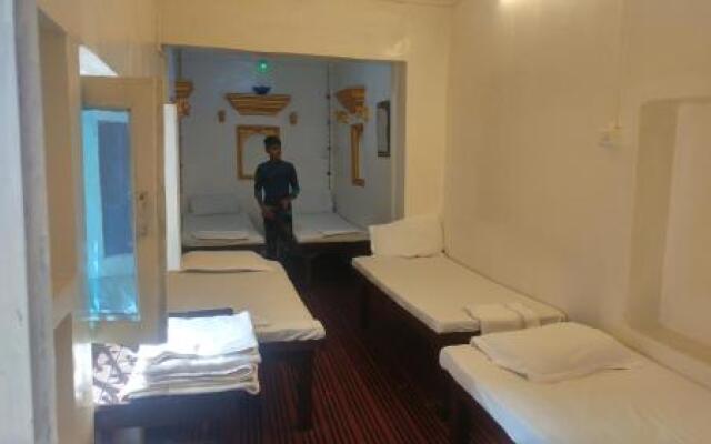 Kanha Paying Guest House