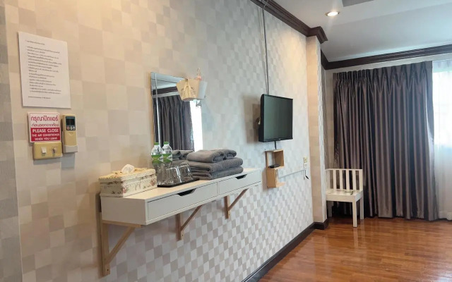 24 Hostel Donmuang