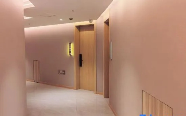 Xinchunjiang Hotel