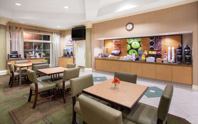 La Quinta Inn & Suites by Wyndham Denver Southwest Lakewood