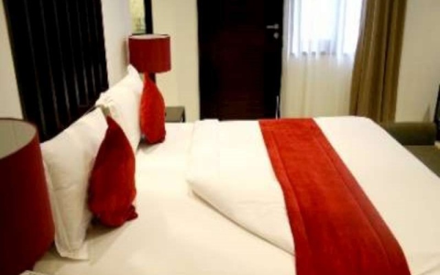 Rumah Nenek Hotel and Restaurant – Guest Rooms – Padang