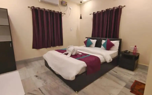 Goroomgo Luxury Star Inn Sum Hospital Bhubaneswar