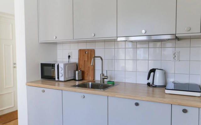 WeHost Pieni Roobertinkatu Small 13