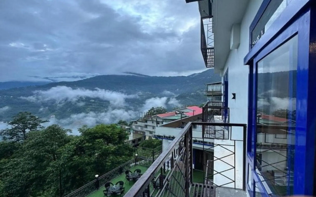 Damsang Guest House