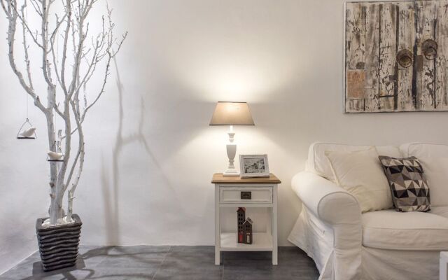 Morfes Luxury Residence