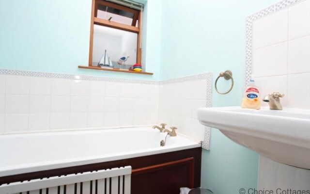 Braunton Burland House 5 Bedrooms