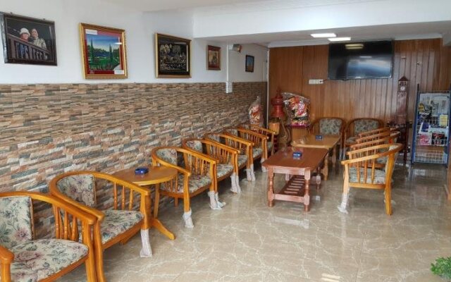 Tha Ha Zar Ta Hotel
