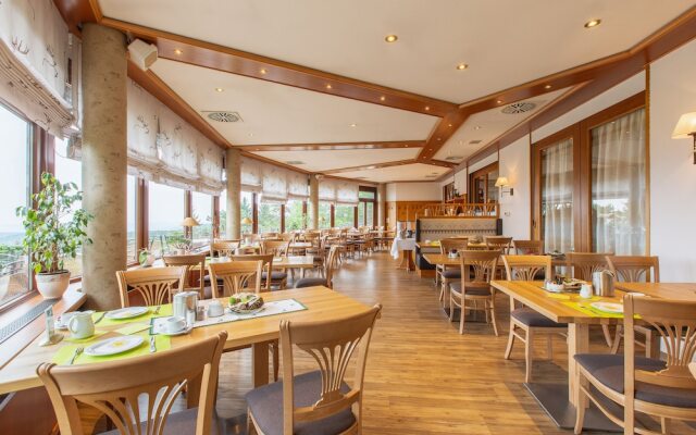 Augustusberg Hotel & Restaurant