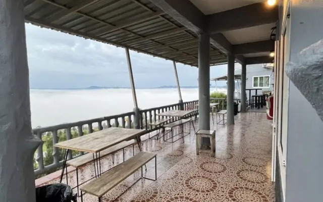 Seemok Resort