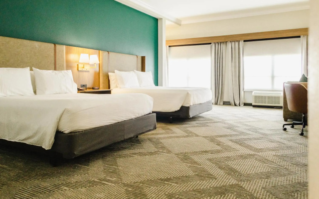 Holiday Inn Macon North by IHG