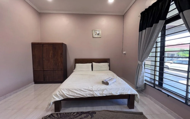 Nurbayu Villa (3 and 4 bedroom Villa) Kemaman