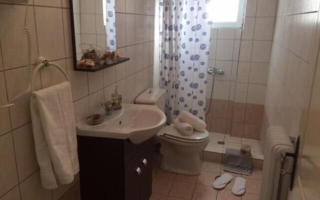Sunny Studios & Apartments