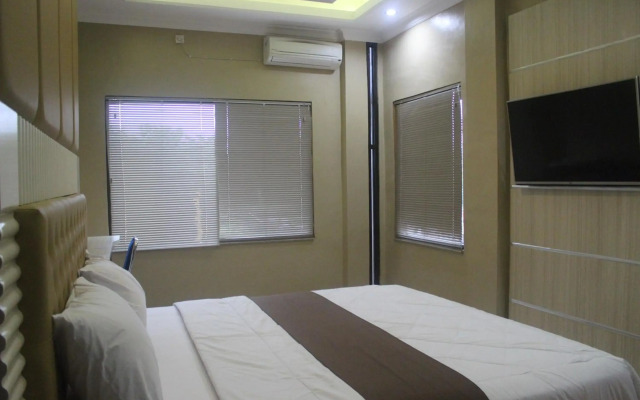 Cyka Raya Hotel
