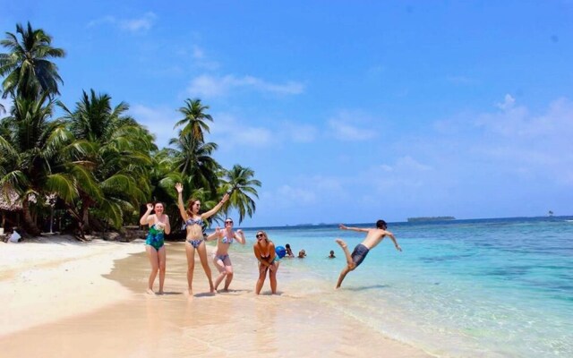 San Blas Private Over-the-Water Cabin