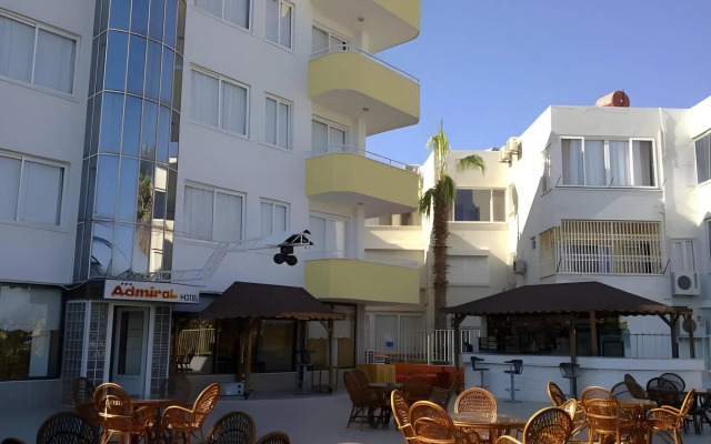 Admiral Hotel