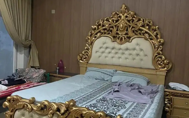 Warraich Villa gt Raod Gujrat Entire