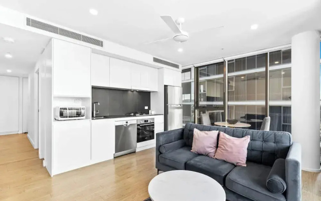 Brisbane One Apartments by CLLIX