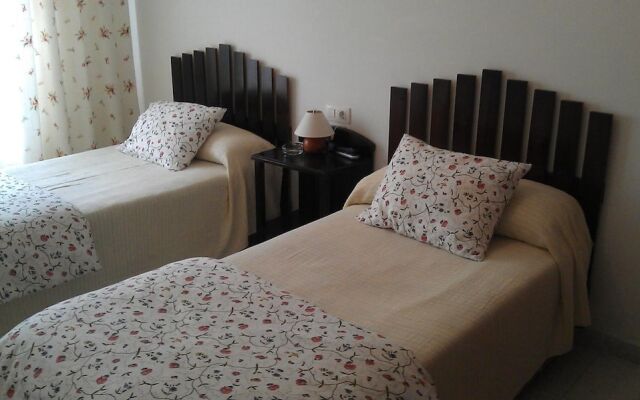Guesthouse Residencia Miñones