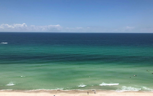 Radisson Beachfront Hotel - Panama City Beach
