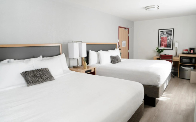 Hotel Saint Clair- Magnificent Mile