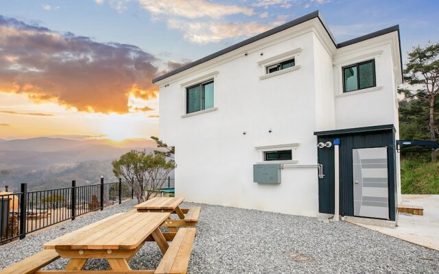 My Chu Kids Pool Villa Pension