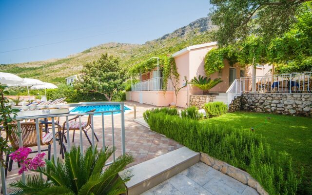 Villa Laura