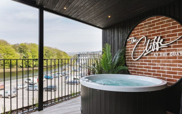 The Cliffe at the Quay