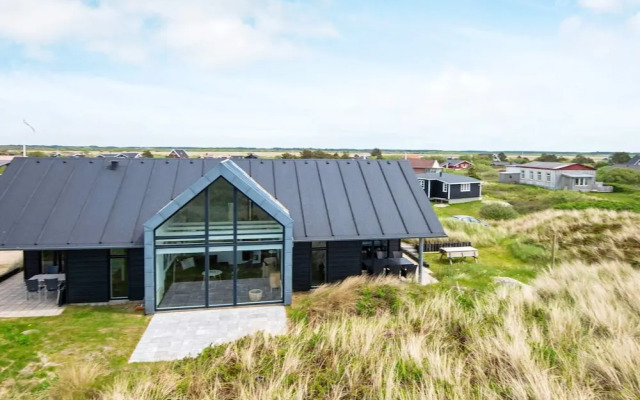 6 Person Holiday Home in Romo