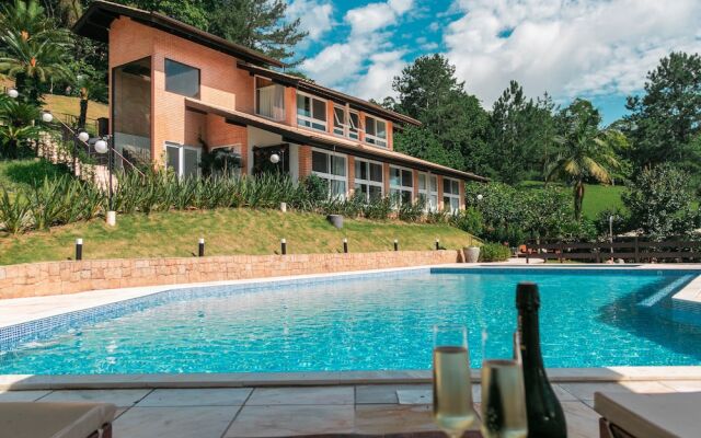 Village du Lac Hotel