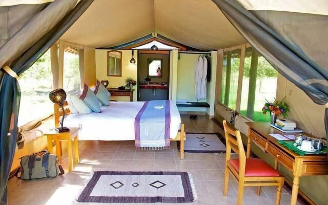 Voyager Ziwani Tented Camp