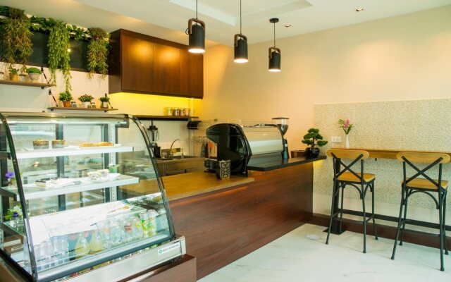 Patra Phrasing Boutique Hotel