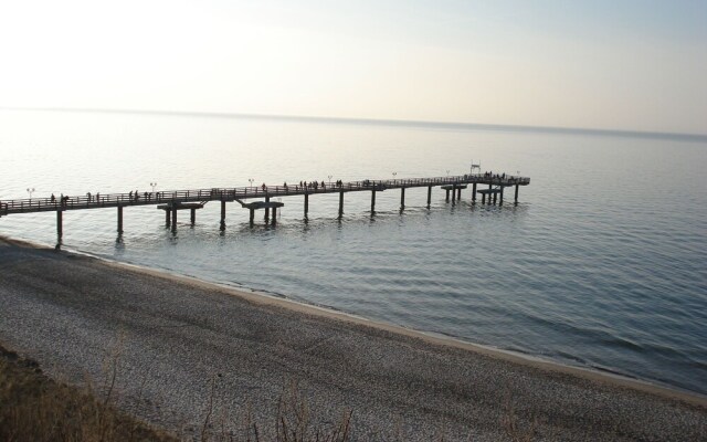 Charming Bungalow with Fenced Garden in Bastorf