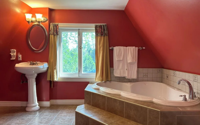 Pathsaala Inn & Restaurant