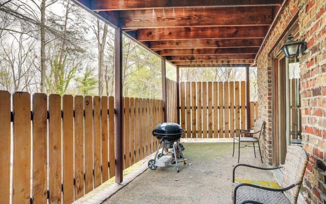 Treehouse-style Cabin, 1 Mi to Massanutten Resort
