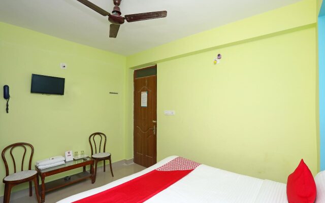 OYO 26496 Hotel Sands Bay
