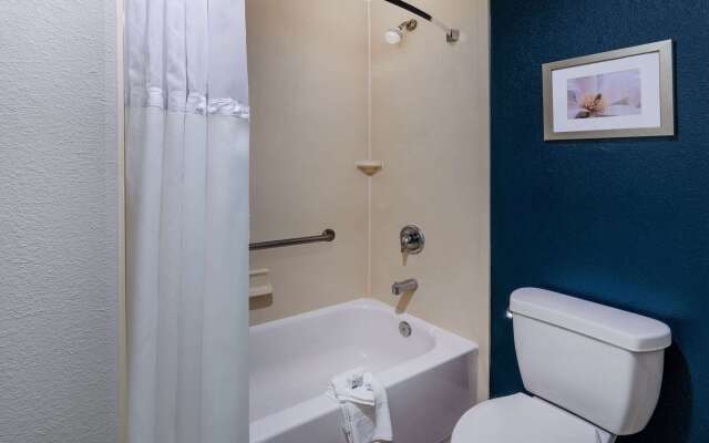 La Quinta Inn & Suites by Wyndham Santa Rosa