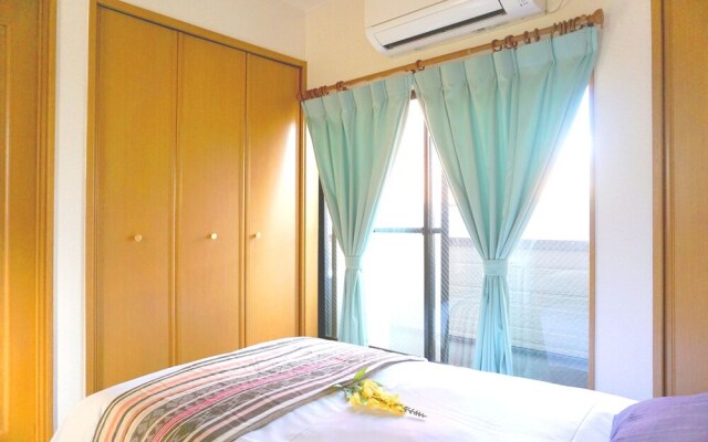 Namba Tsutenkaku Warm Villa WS-1