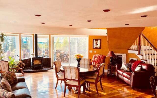 Alaska Sundance Retreat B&B