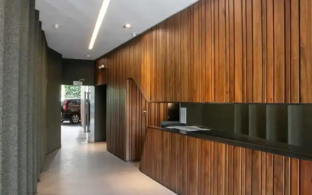 The Feather Comfortable Studio With Balcony