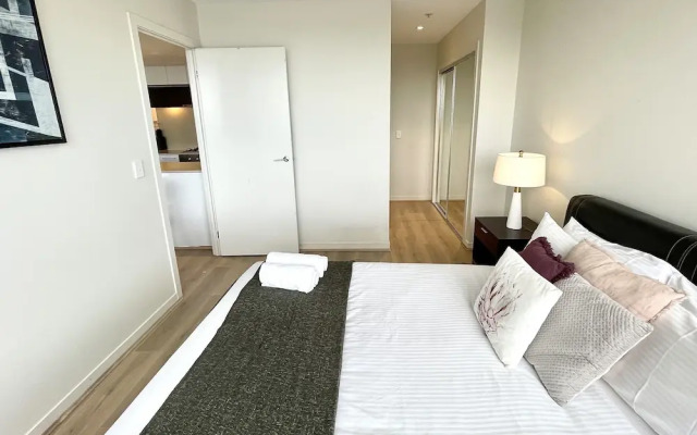 Readyset Apartments Stadium South