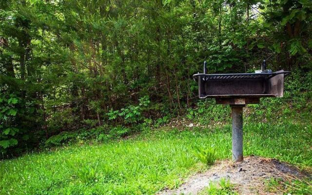 Layz Dayz Lodge by RedAwning