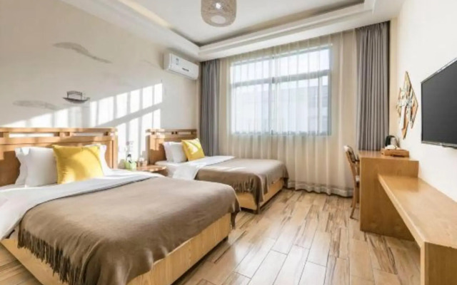 Wuyishan September Inn