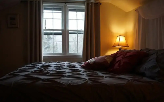 Ledge House Bed & Breakfast