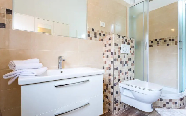 Holiday House Klaric